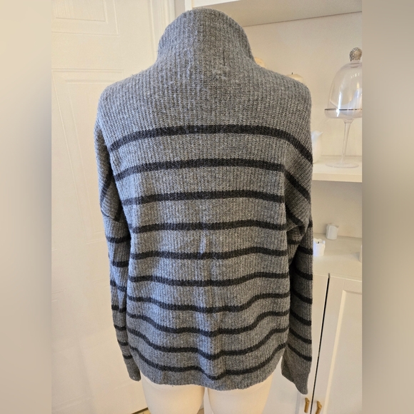 XL Cynthia Rowley Mock Grey/Black striped lightweight wool blend sweater - Picture 6 of 8
